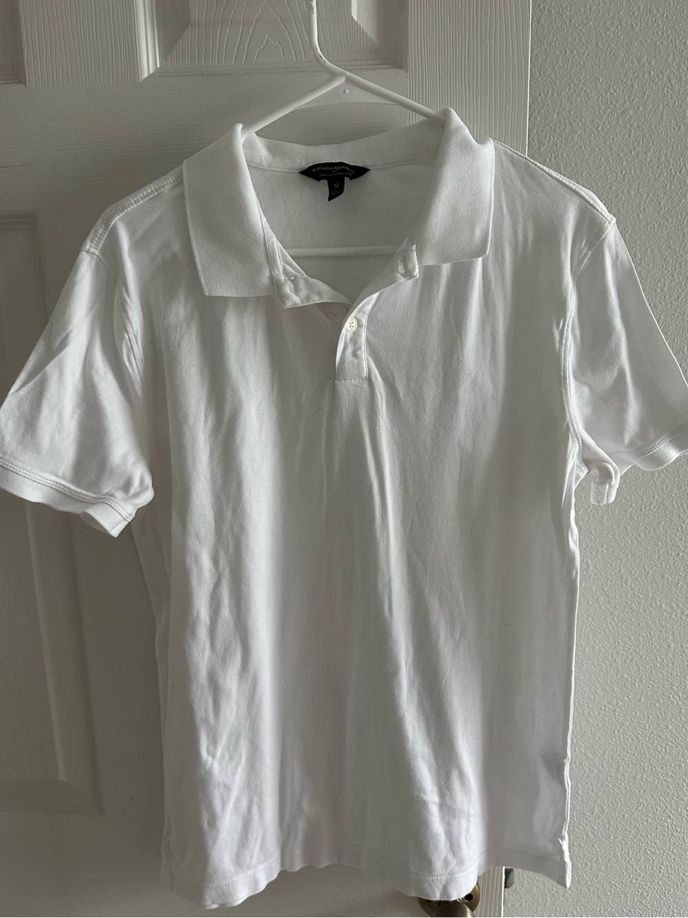 Men’s Banana Republic White Linen Polo - Size M